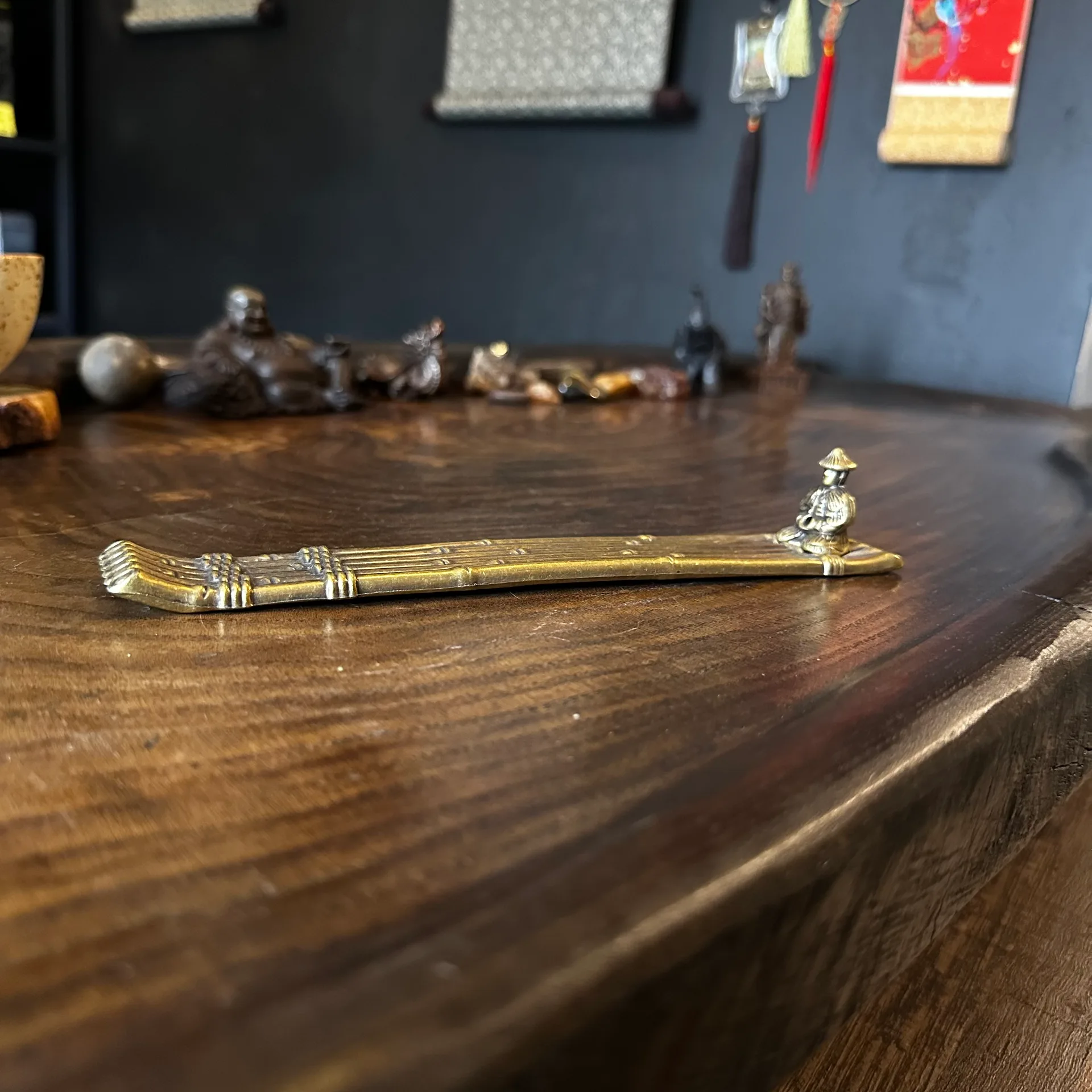 Самурай на маленьком плоту