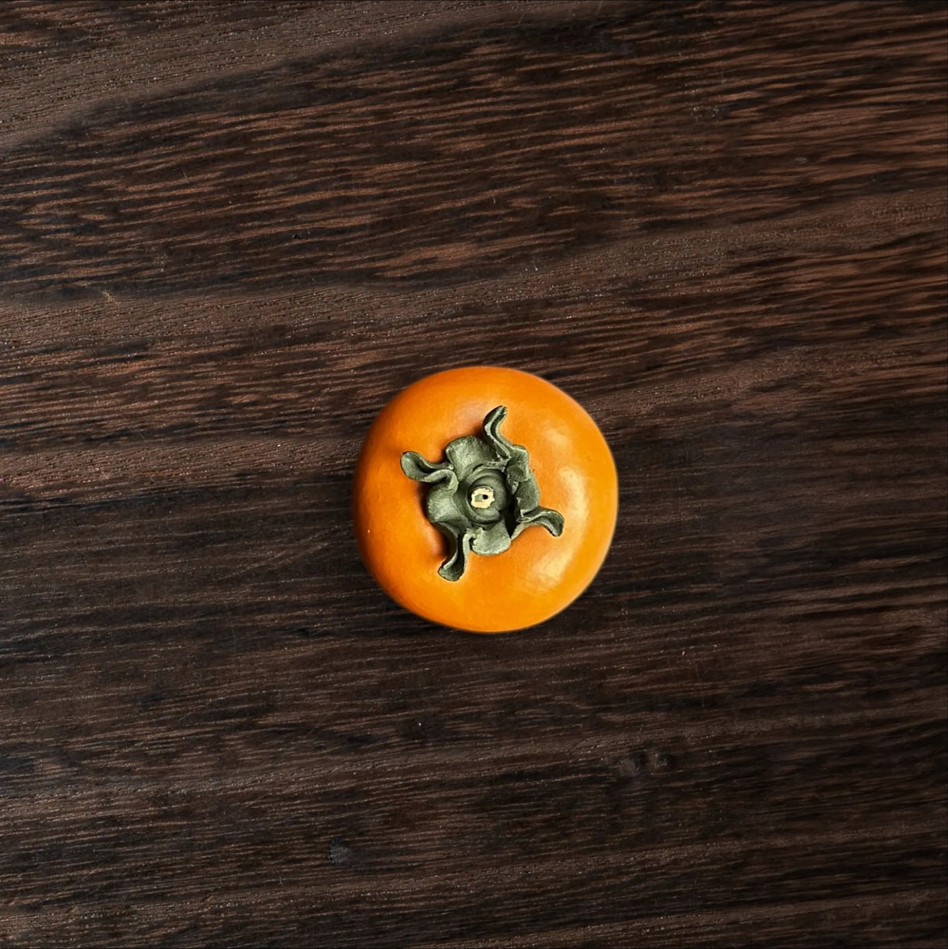 Хурма маленькая красная